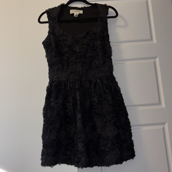 Von Vonni Patterned Floral black mini dresss Sz Medium - Picture 15 of 17